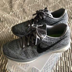 Women’s Nike Flyknit Lunar 3